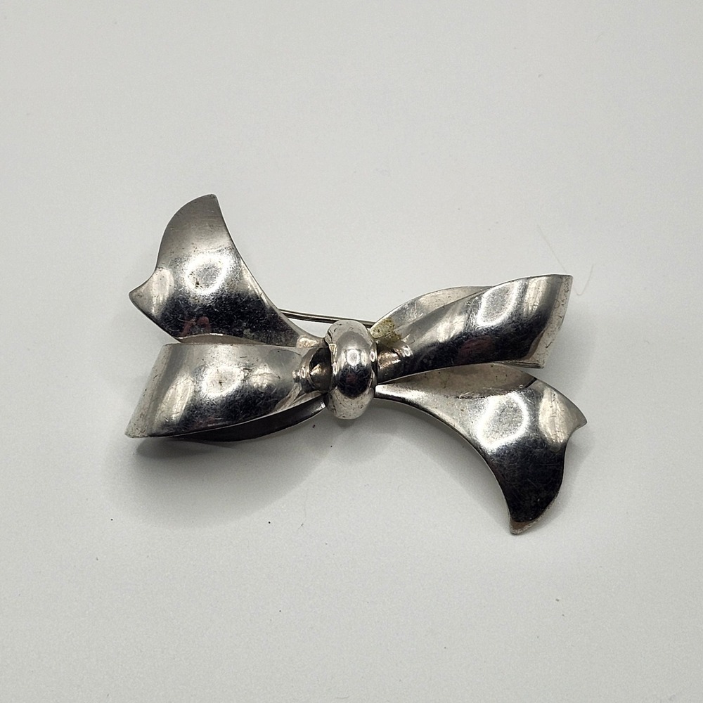 Vintage Silver Tone Bow Brooch Pin Large Ribbon Knot Statement Jewelry
